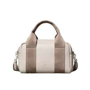Calvin Klein Jeans Ultralight Barrel Bag