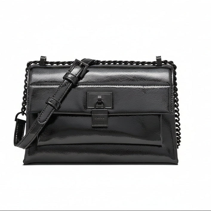 DKNY Evie Flap Shoulder bag in black material
