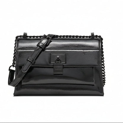 DKNY Evie Flap Shoulder bag in black material