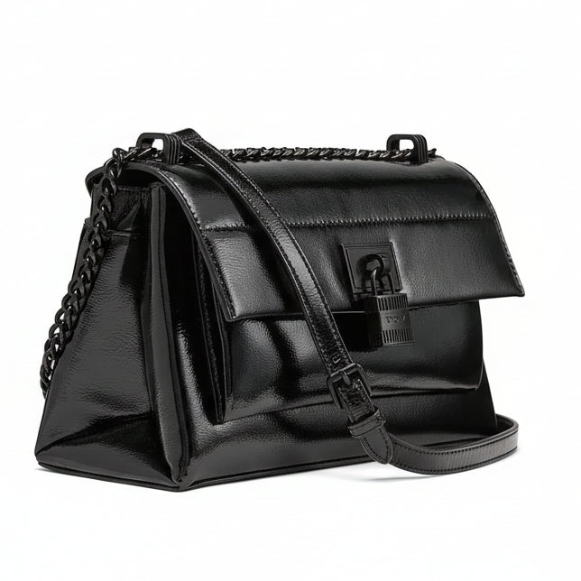 DKNY Evie Flap Shoulder bag in black material